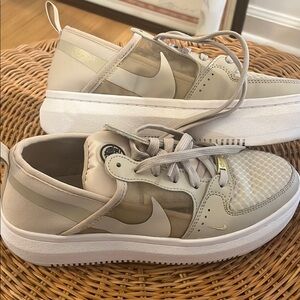 Nike Court Vision Alta - 7.5